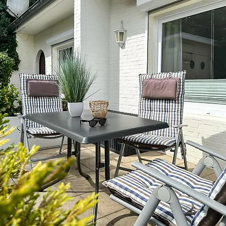 Ostsee-bungalow 2 - Wicheldorfstr 72 - Feriendomizil Hollich * Grömitz